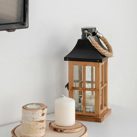 Seaside With Balcony In - Close To By Renters Apartamento