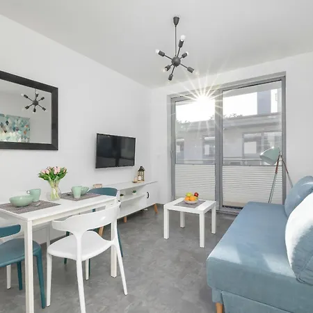 Seaside With Balcony In - Close To By Renters *