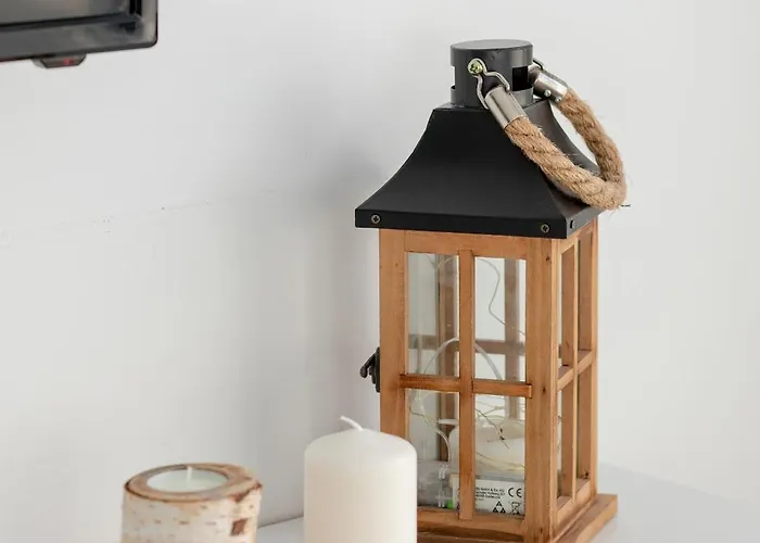 Seaside With Balcony In - Close To By Renters 公寓