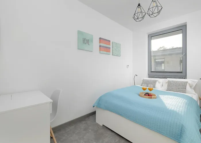 Seaside With Balcony In - Close To By Renters 公寓