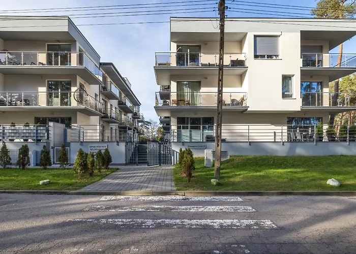 Seaside With Balcony In - Close To By Renters 波别罗沃